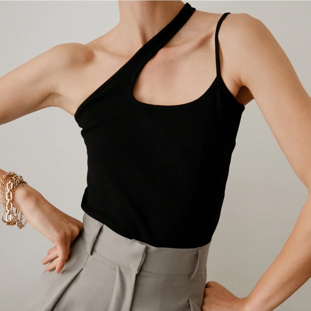 Elegant Black One-Shoulder Top